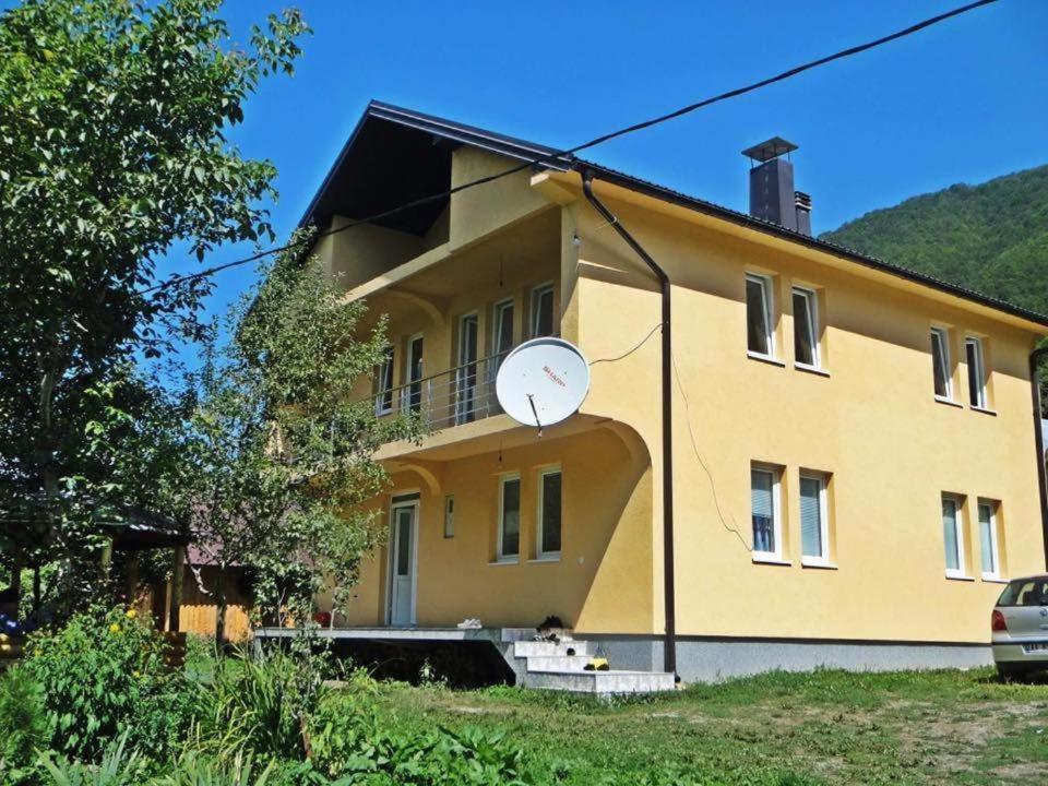 Dedushi Guesthouse &Wood Cabins-Camping Place Gusinje Kültér fotó