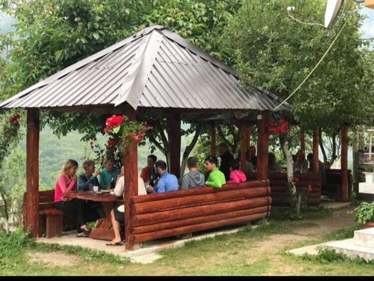 Dedushi Guesthouse &Wood Cabins-Camping Place Gusinje Kültér fotó