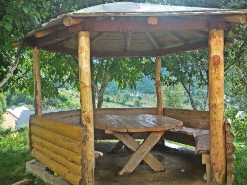 Dedushi Guesthouse &Wood Cabins-Camping Place Gusinje Kültér fotó