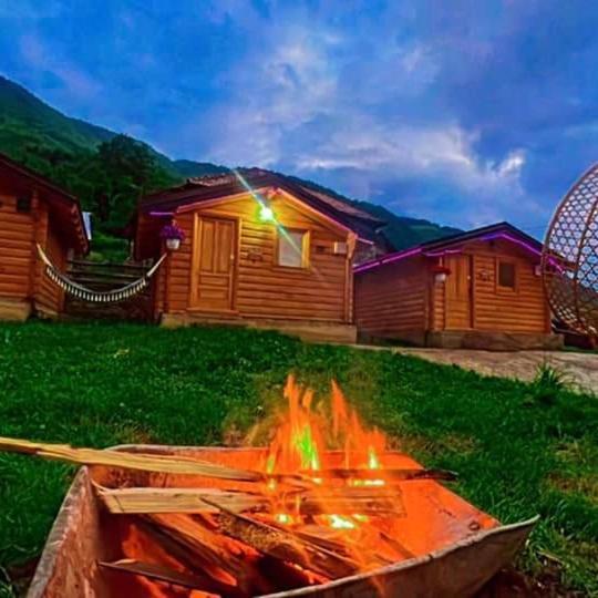 Dedushi Guesthouse &Wood Cabins-Camping Place Gusinje Kültér fotó